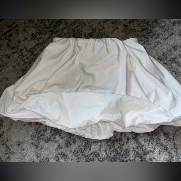 Maeve by Anthropologie White Puffball top Size XXS - Picture 3 of 4